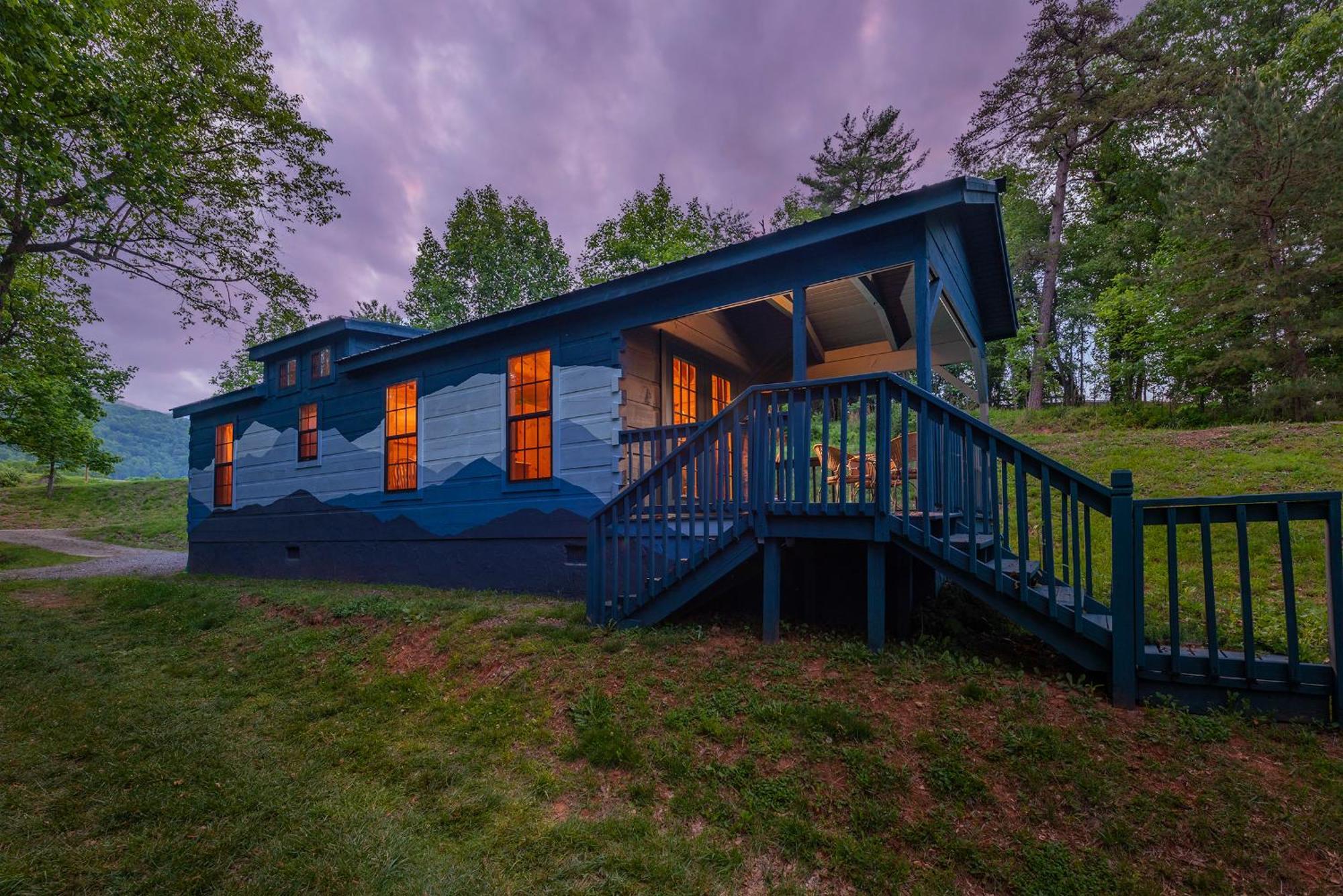 Engadine Inn And Cabins Candler Eksteriør billede