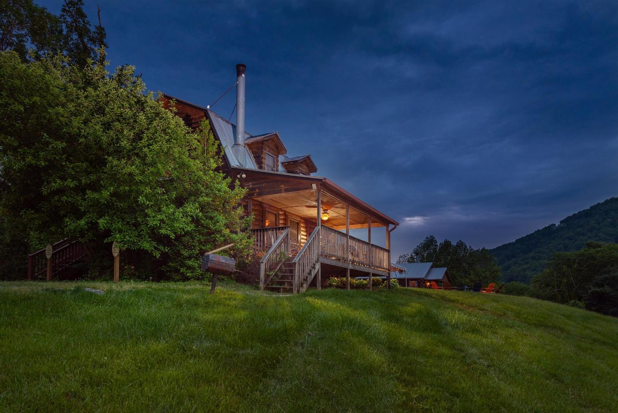 Engadine Inn And Cabins Candler Eksteriør billede